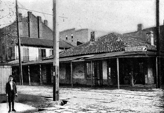 
[image ALT: missingALT. It is an old mansion in New Orleans.]
	