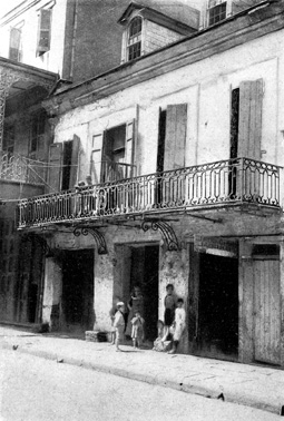 
[image ALT: missingALT. It is an old house in New Orleans.]
	