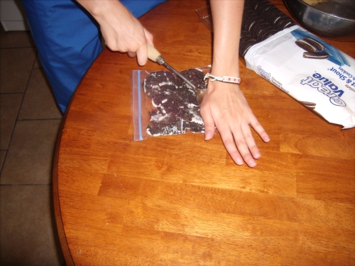 Crush Oreos